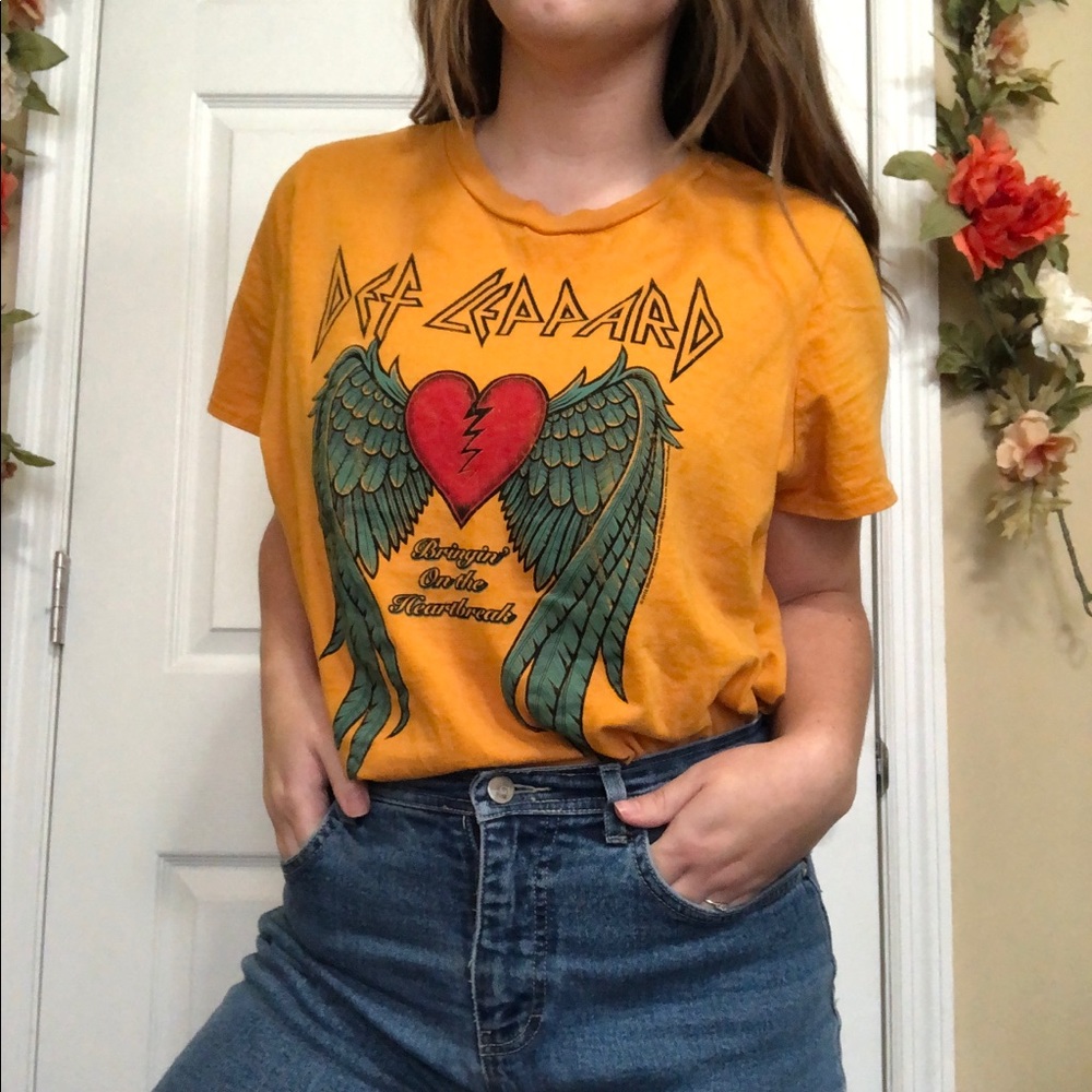 FOREVER 21 Led Zeppelin t-shirt 💛🎸